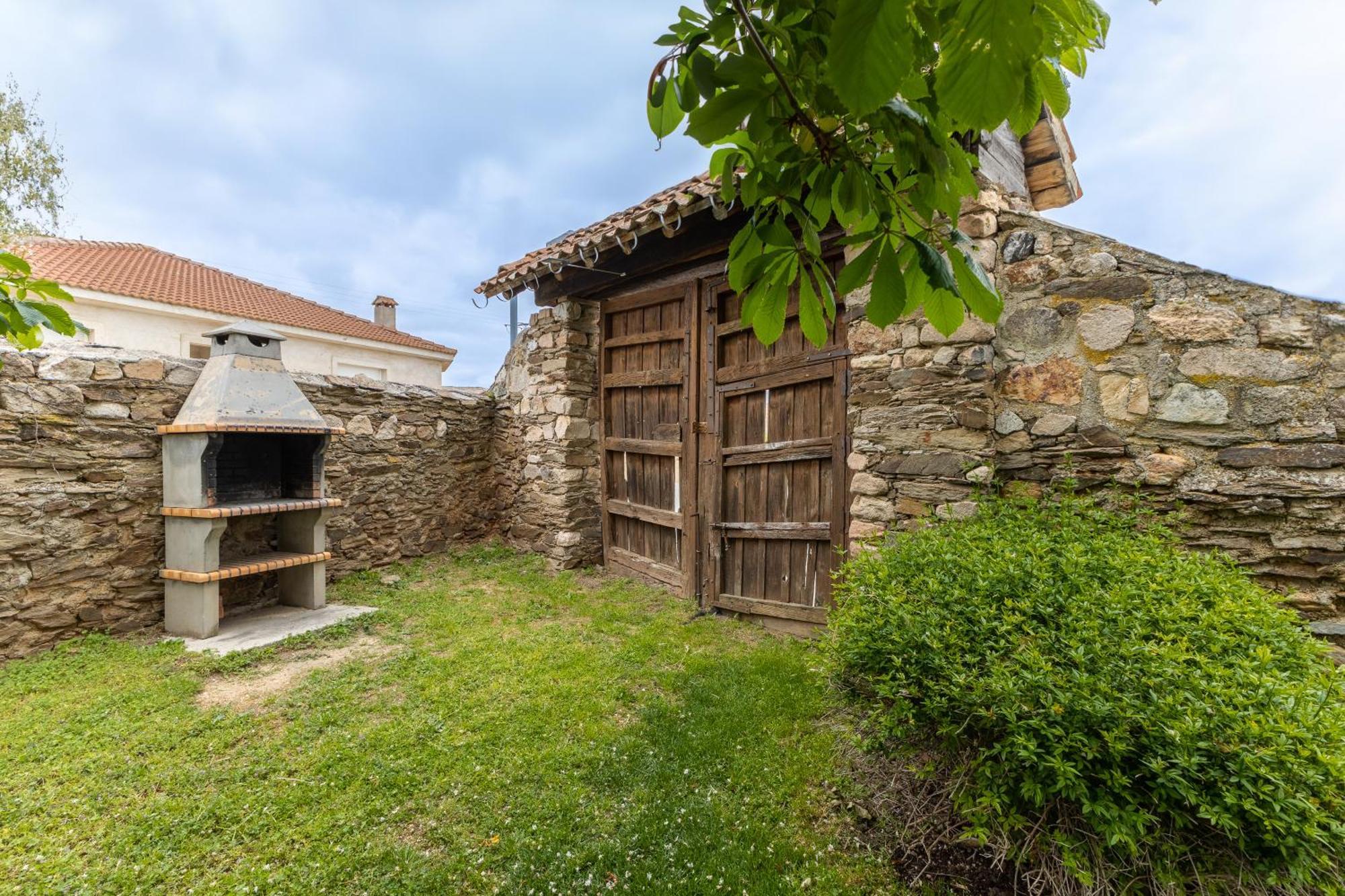 Willa La Casona Y Casitas De Tabladillo Santa Maria la Real de Nieva Zewnętrze zdjęcie